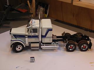 Click image for larger version. 

Name:	Freightliner 006.jpg 
Views:	162 
Size:	68.9 KB 
ID:	1393